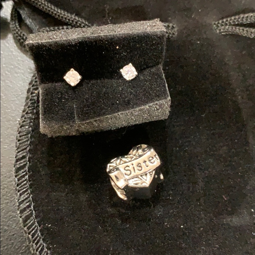 Charm N Earrings